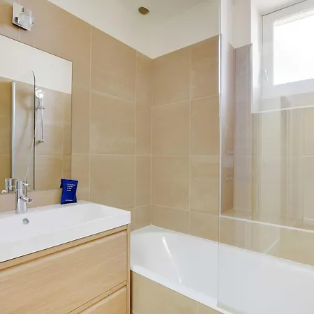 A C 3br 6p - Saint-lazare Les Champs Elysee Διαμέρισμα