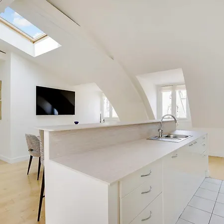 Apartmán A C 3br 6p - Saint-lazare Les Champs Elysee Paříž