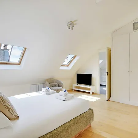 A C 3br 6p - Saint-lazare Les Champs Elysee Paříž