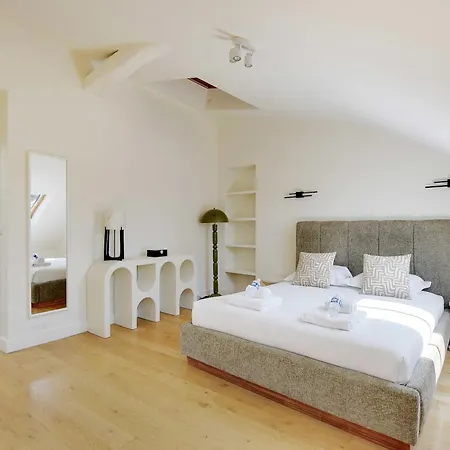 A C 3br 6p - Saint-lazare Les Champs Elysee Apartmán