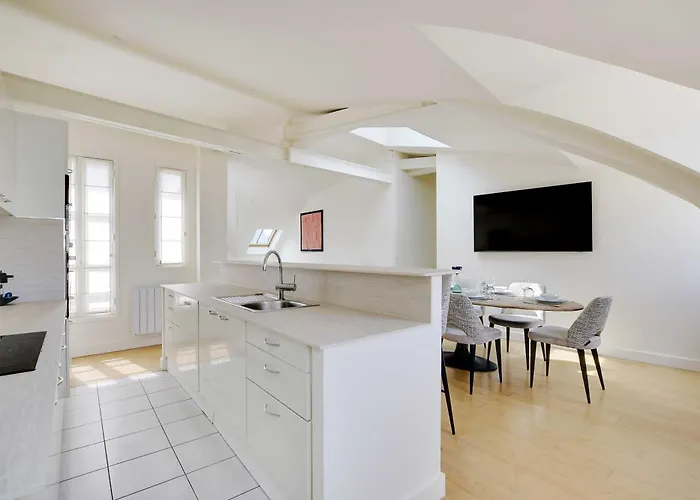 Apartment A C 3br 6p - Saint-lazare Les Champs Elysee Paris