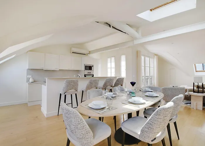 A C 3br 6p - Saint-lazare Les Champs Elysee Apartment Paris